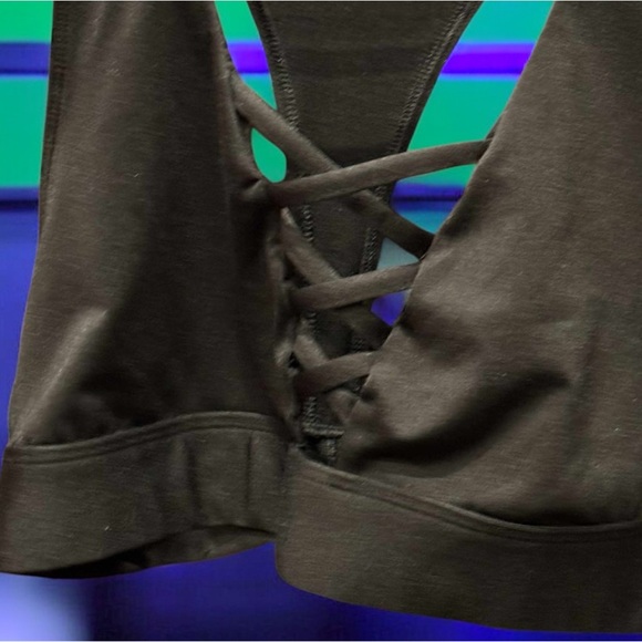 PINK VICTORIA SECRET Black Lace-Up Sports Bra not padded MEDIUM - Picture 4 of 5